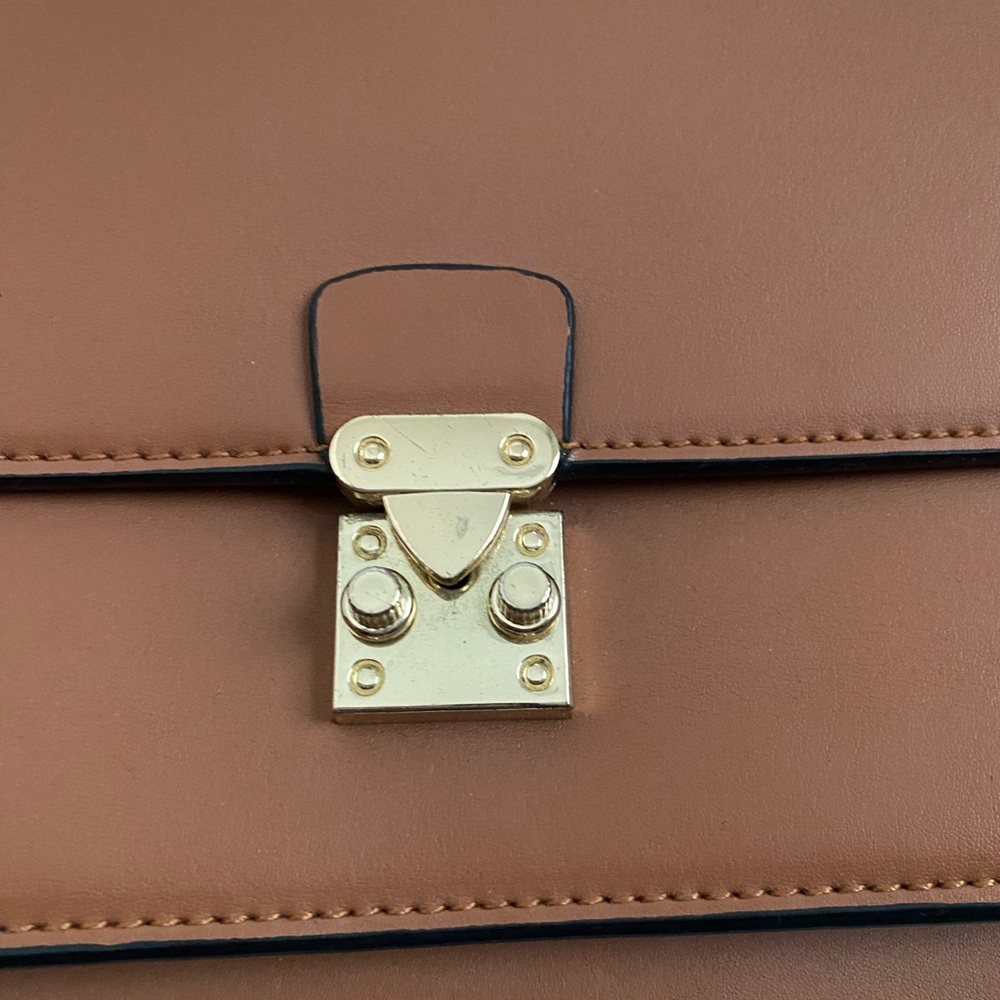 Neiman Marcus leather bag color brown chain gold strap condition used - Picture 7 of 14